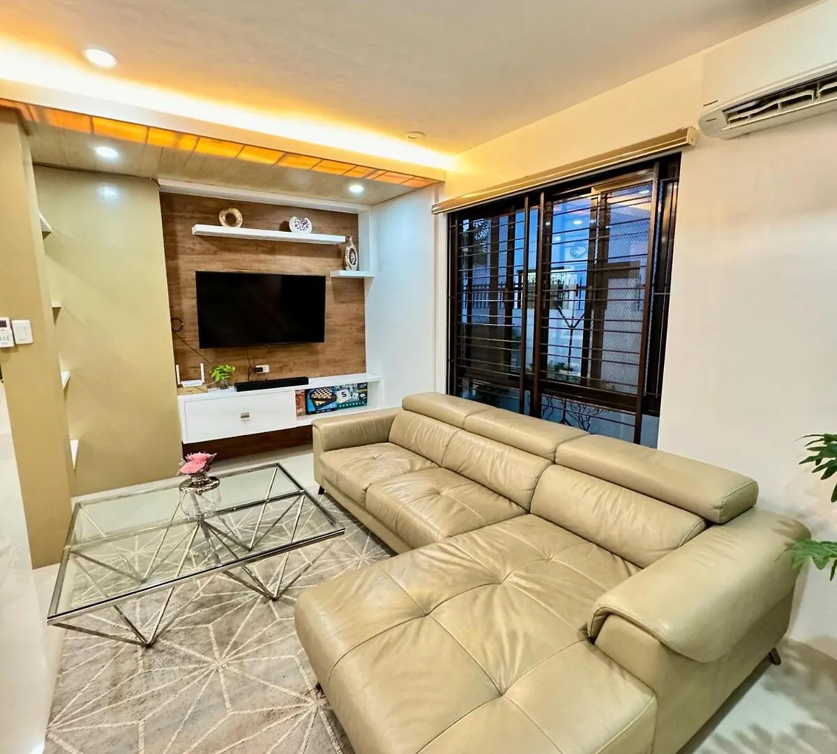 Stylish Stay At Aspen Heights, Davao City